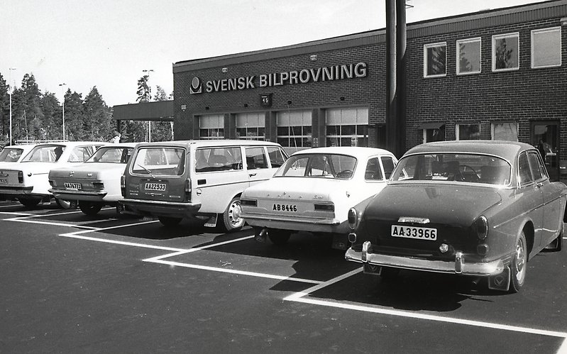 Bild från bilprovningsstation på 70-talet
